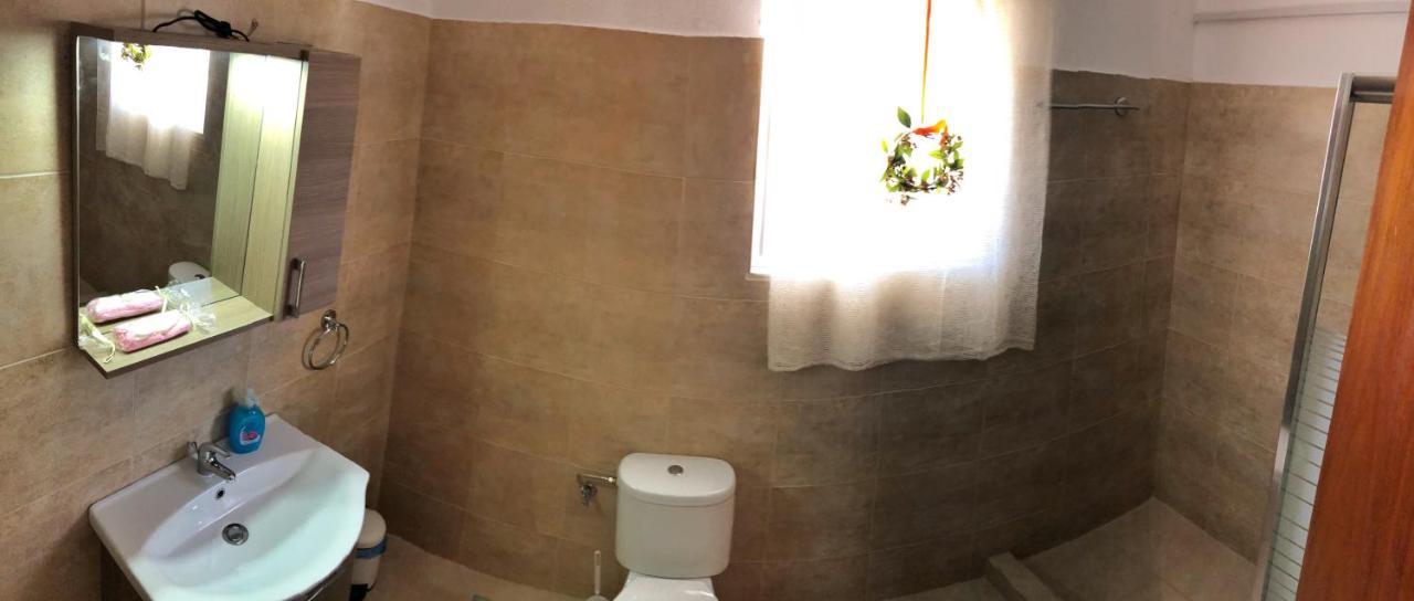Blue Air Apartment 1Minute From Sea, 15 Min From The Airport Artemis City Center Extérieur photo